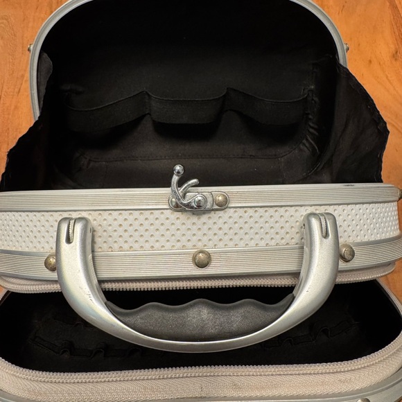 Makeup Cosmetics Travel Hardcase - Picture 9 of 14